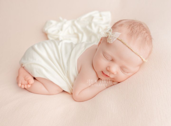 monticello mn newborn photographer